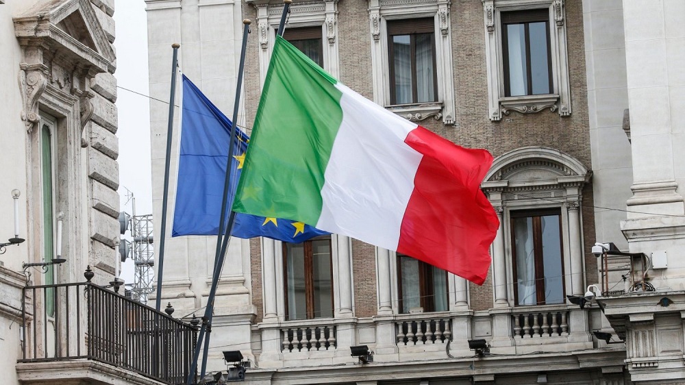 Autoritetet italiane ngrene alarmin per emigrantet e paligjshem